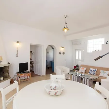 Villa Maria, Golden Beach, Paros Hriszí Aktí